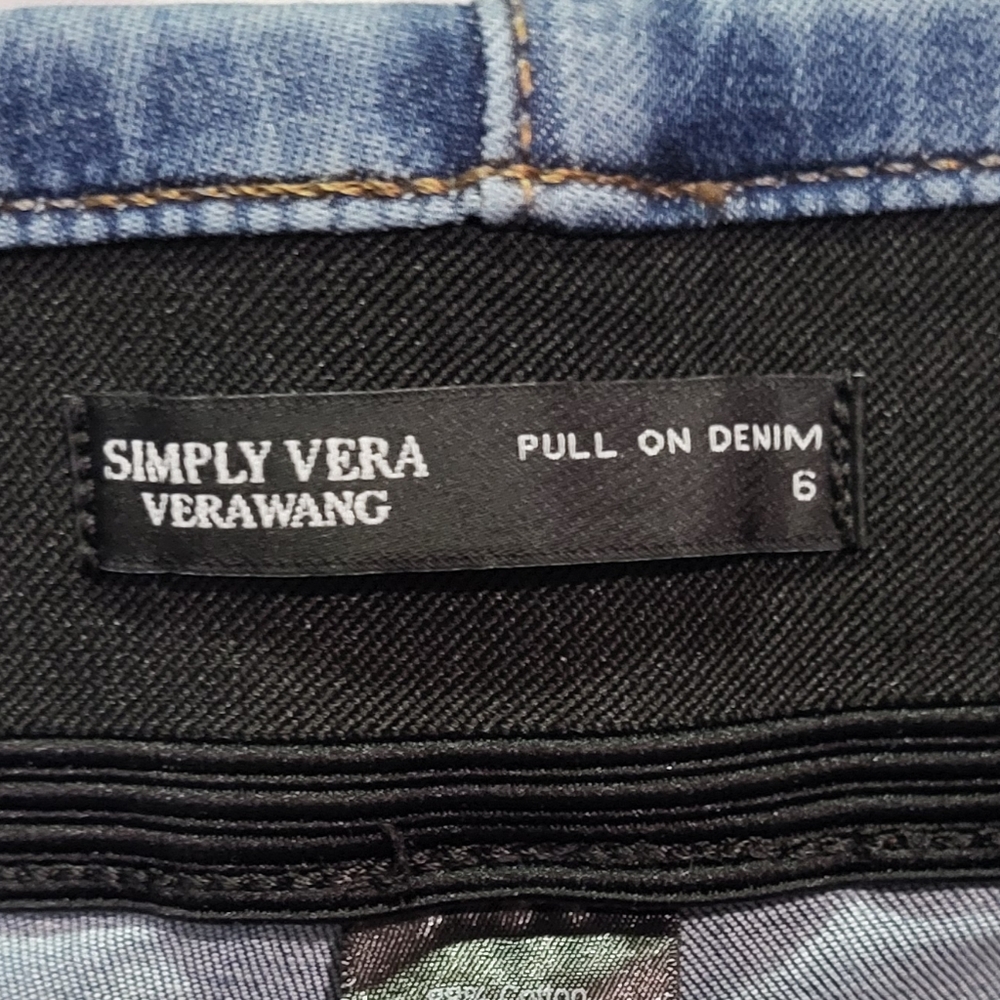 Simply Vera Vera Wang Women's Smoke Blue Pull-On Skinny Jeans Size 6 EUC - Picture 2 of 7